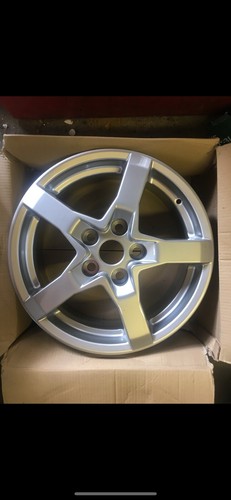 Alloy wheel silver toyota - 16,